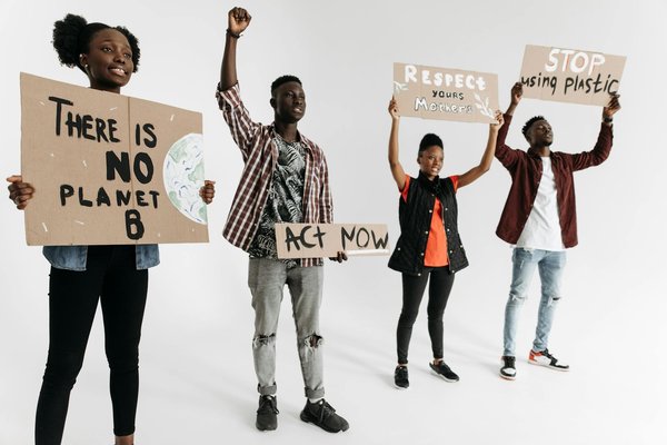 Service de transcription audio multilingue : gagnez en efficacité !