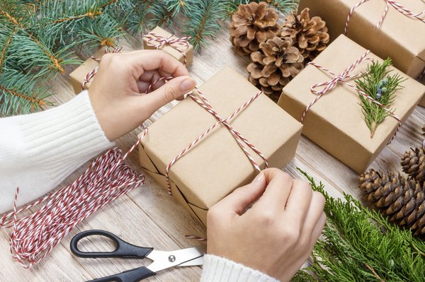 Emballage cadeau écologique : des solutions durables et élégantes